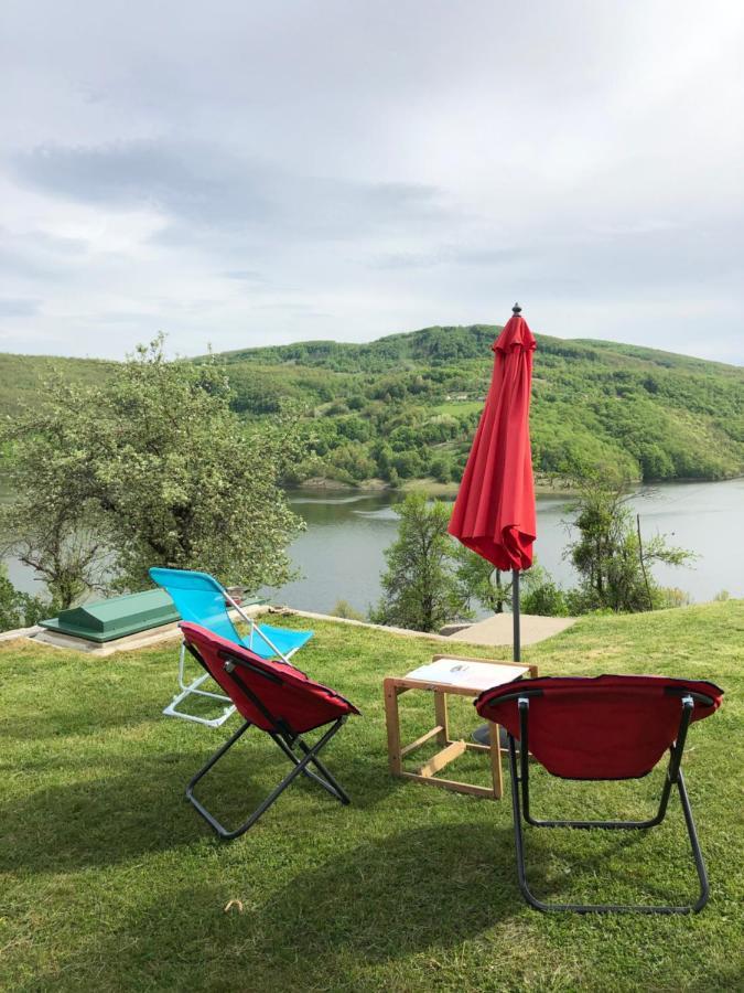 Apartman Jezero Vrutci อูชิเซ ภายนอก รูปภาพ